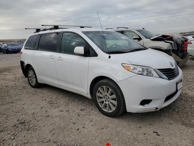 2012 Toyota Sienna LE