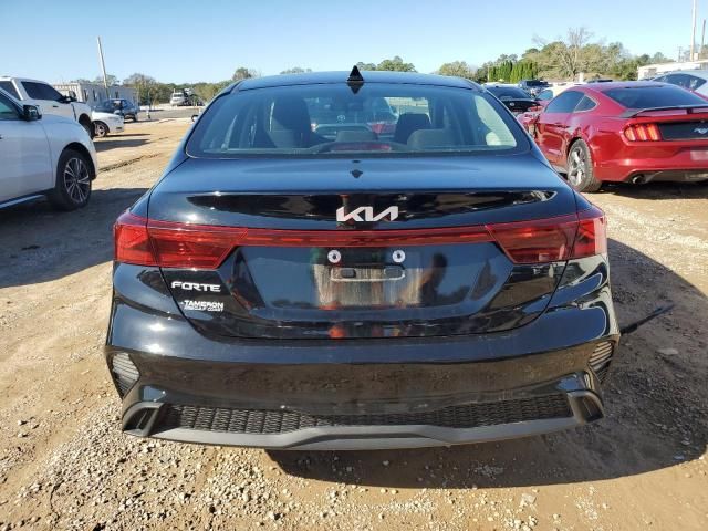 2023 KIA Forte LX