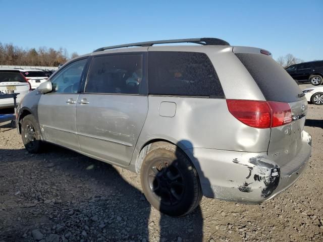 2004 Toyota Sienna XLE