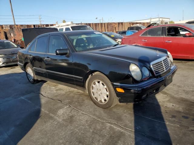 1999 Mercedes-Benz E 320