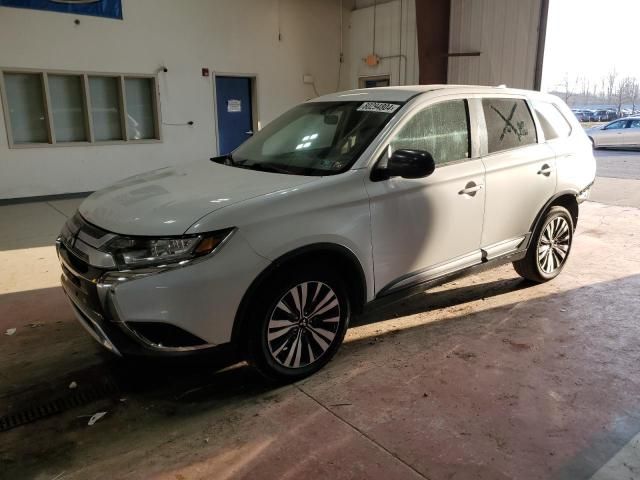 2019 Mitsubishi Outlander SE