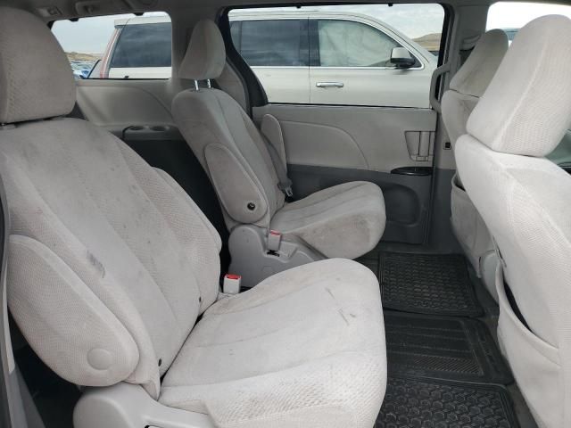 2012 Toyota Sienna LE