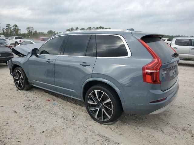 2022 Volvo XC90 T6 Momentum