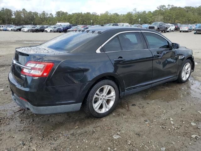 2015 Ford Taurus SE