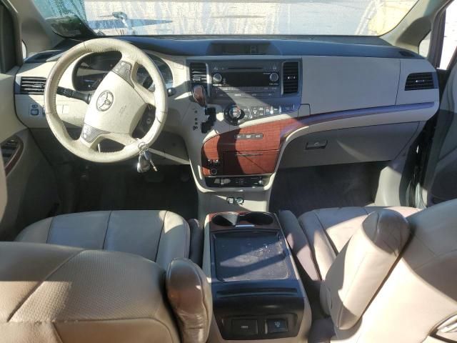 2011 Toyota Sienna XLE