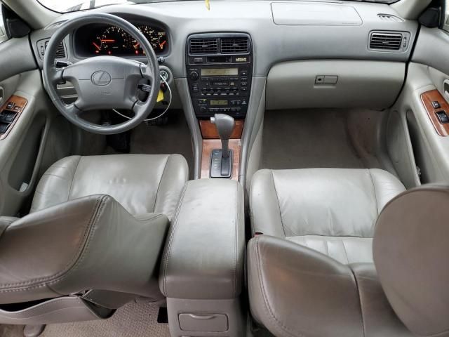 1999 Lexus ES 300