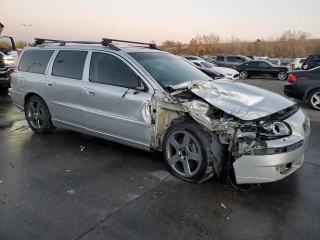 2005 Volvo V70 R