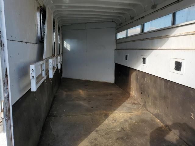 2002 CM Hors Trailer