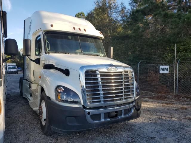 2020 Freightliner Cascadia 125