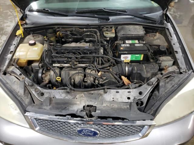 2005 Ford Focus ZX4