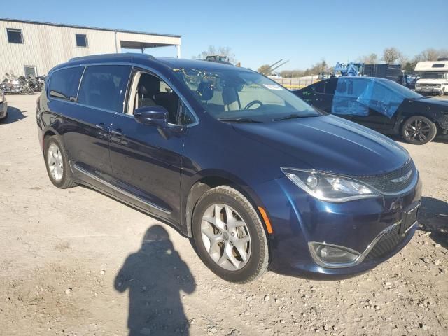 2017 Chrysler Pacifica Touring L Plus