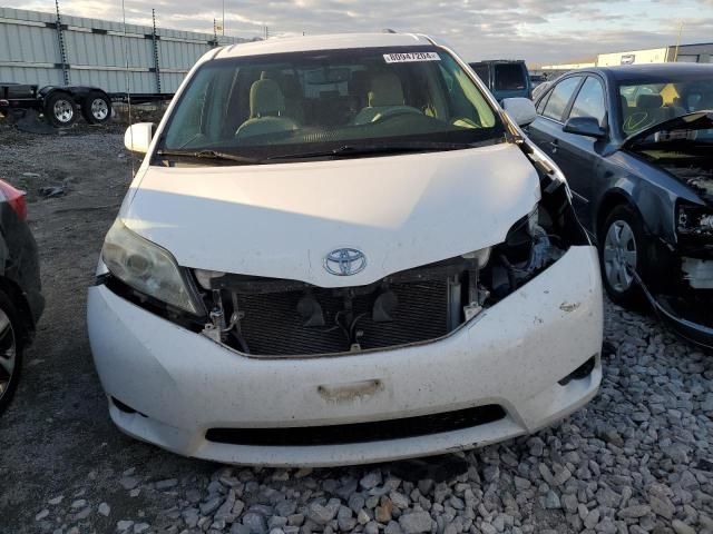 2012 Toyota Sienna LE