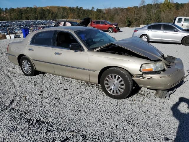 2004 Lincoln Town Car Executive