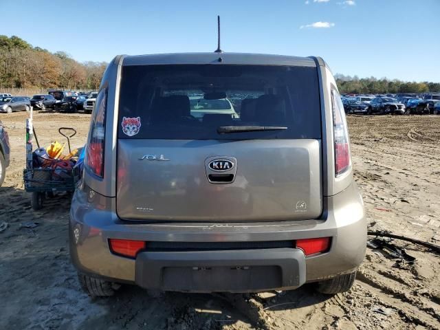 2011 KIA Soul +