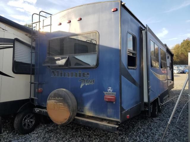 2019 Winnebago Minnie