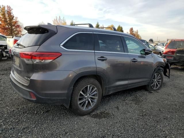 2019 Toyota Highlander SE