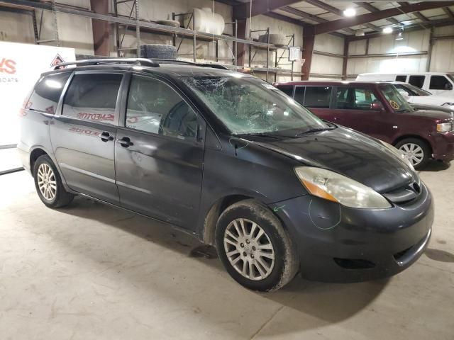 2009 Toyota Sienna XLE