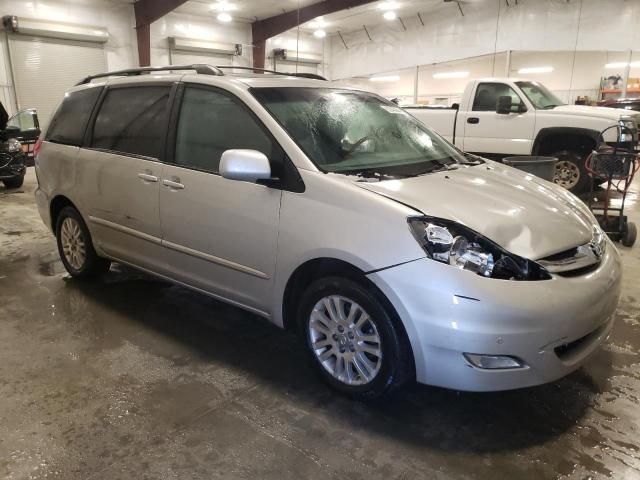 2008 Toyota Sienna XLE