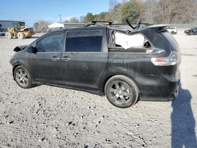 2017 Toyota Sienna SE