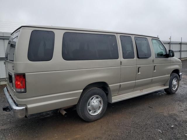 2013 Ford Econoline E350 Super Duty Wagon