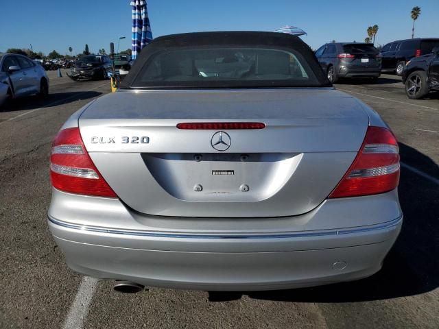 2005 Mercedes-Benz CLK 320