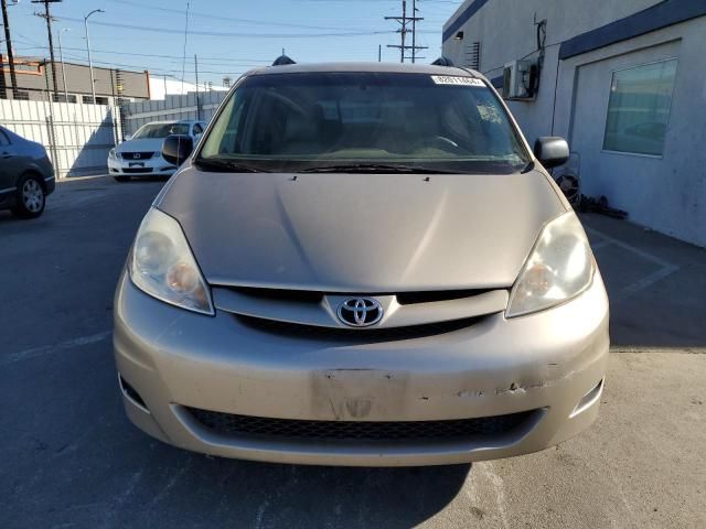 2009 Toyota Sienna CE