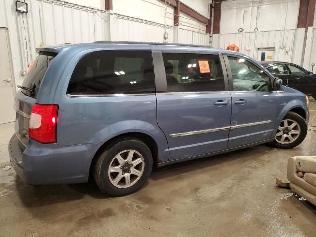 2011 Chrysler Town & Country Touring