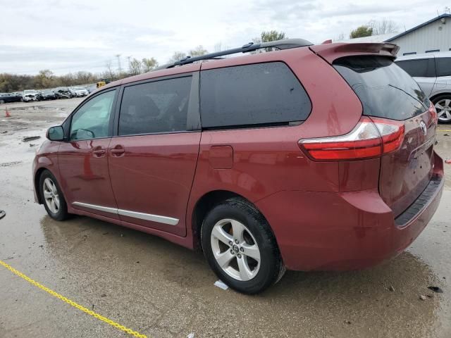 2018 Toyota Sienna LE