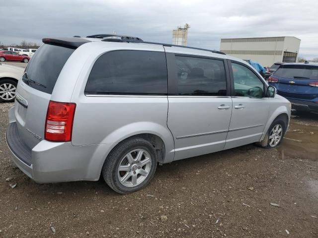 2010 Chrysler Town & Country Touring