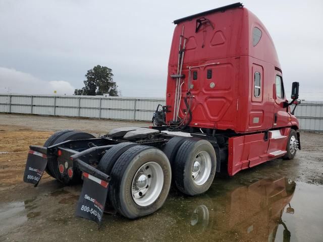 2015 Freightliner Cascadia 125