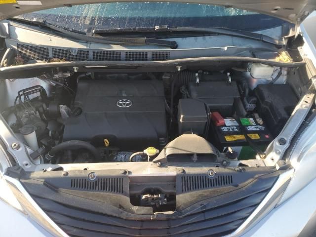 2012 Toyota Sienna LE