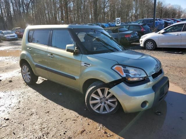 2011 KIA Soul +