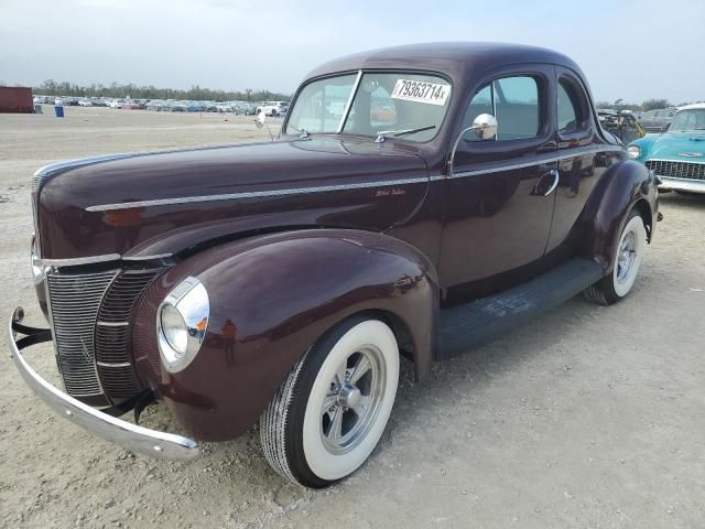 1940 Ford Deluxe