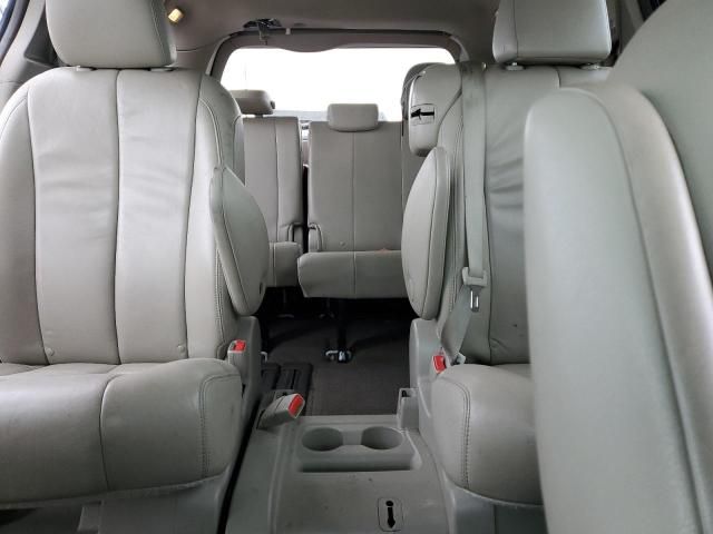 2013 Toyota Sienna XLE