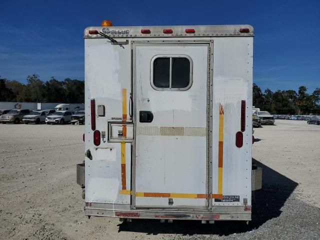 2000 Featherlite Fiber Optic Spicling Trailer