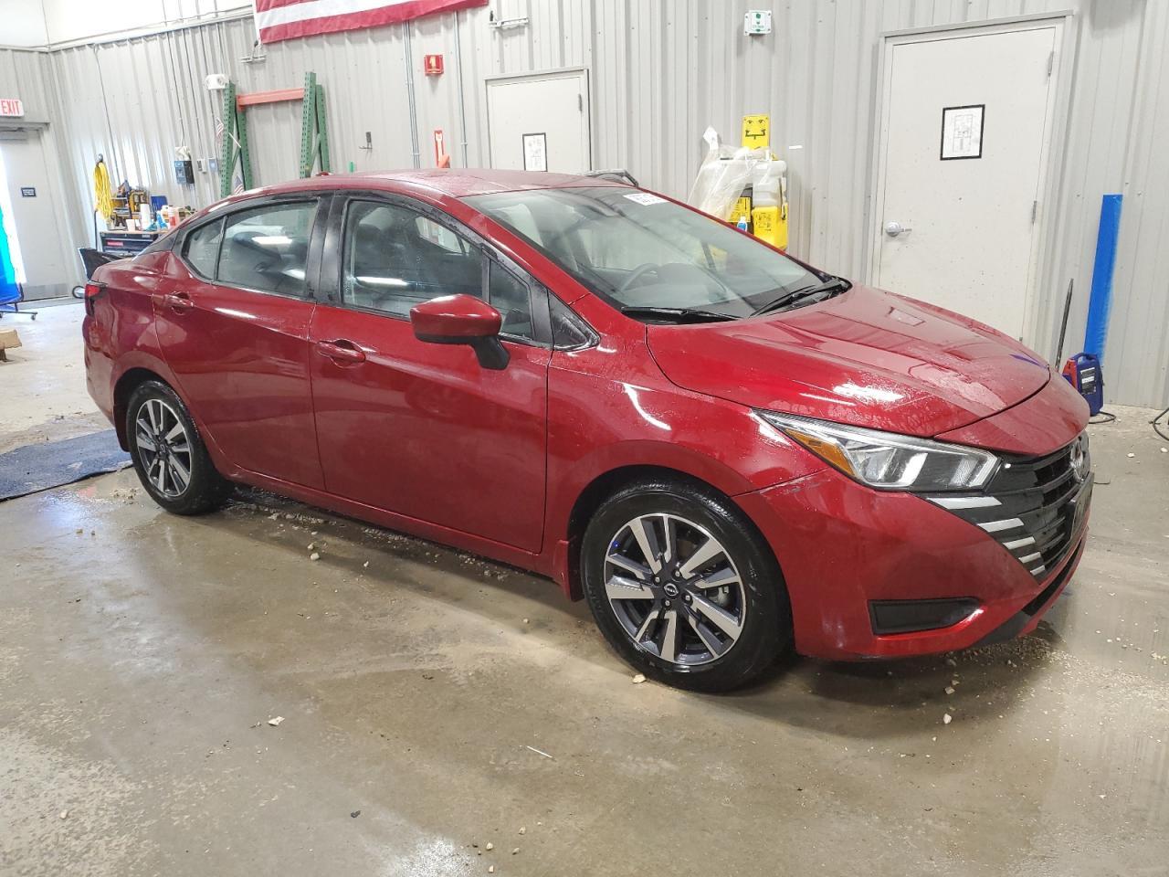 2024 Nissan Versa sv