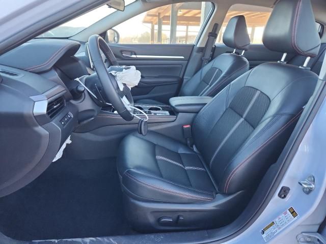 2025 Nissan Altima sr