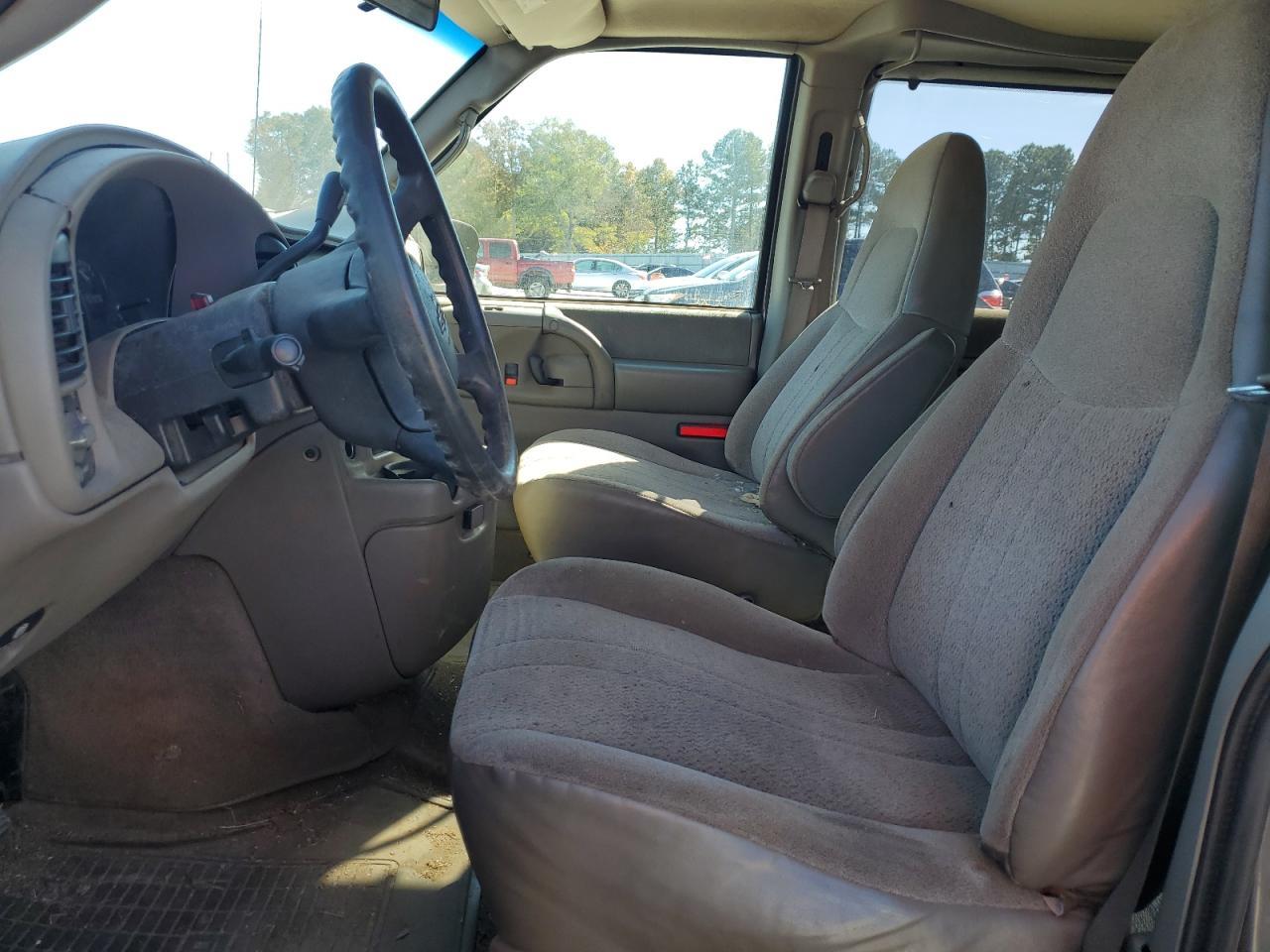 2005 Chevrolet Astro