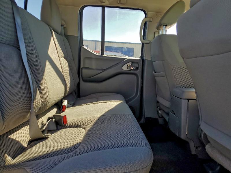 2021 Nissan Frontier s