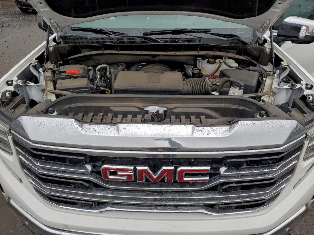 2024 GMC Sierra K1500 slt