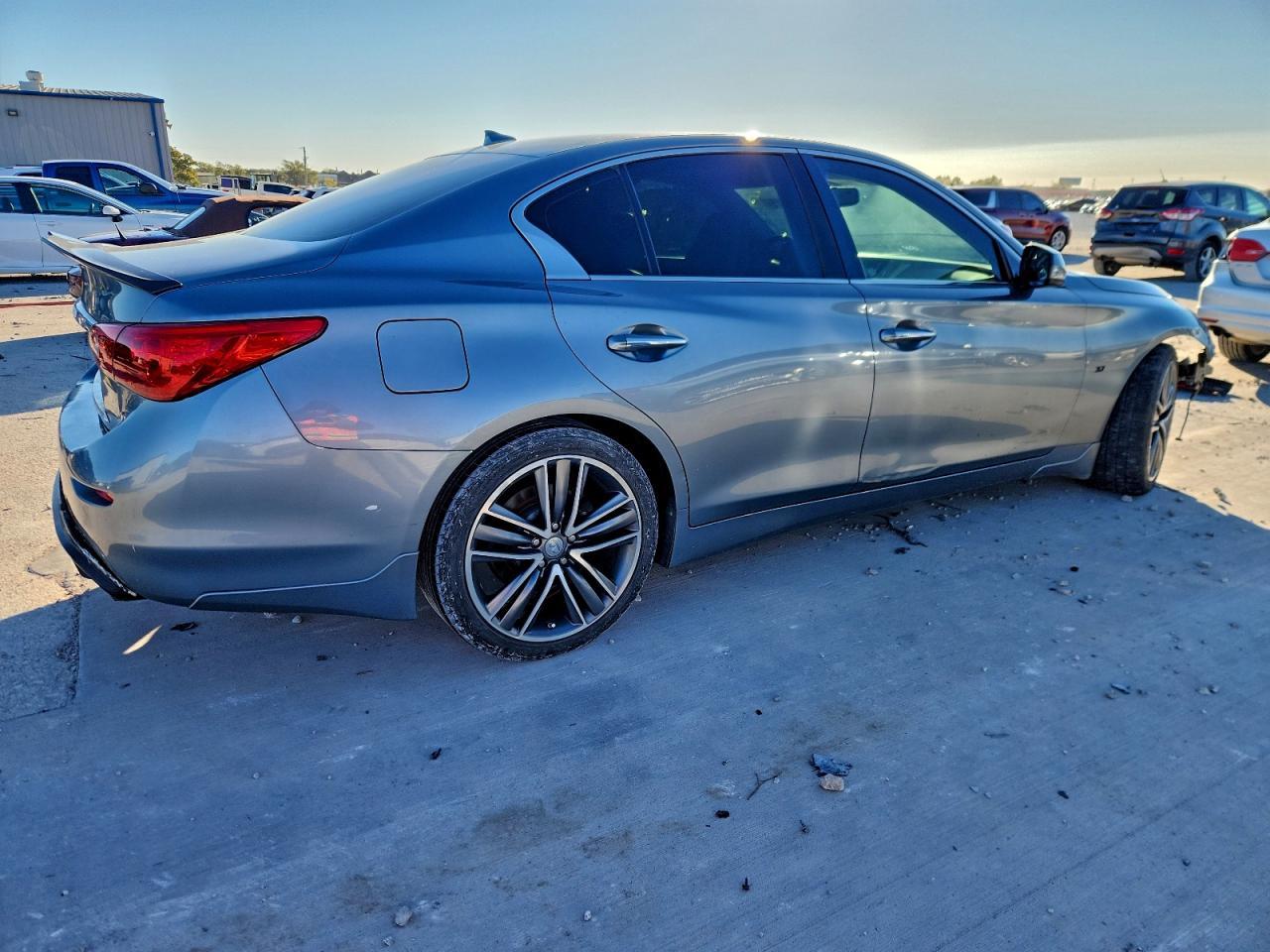 2015 Infiniti Q50 Base