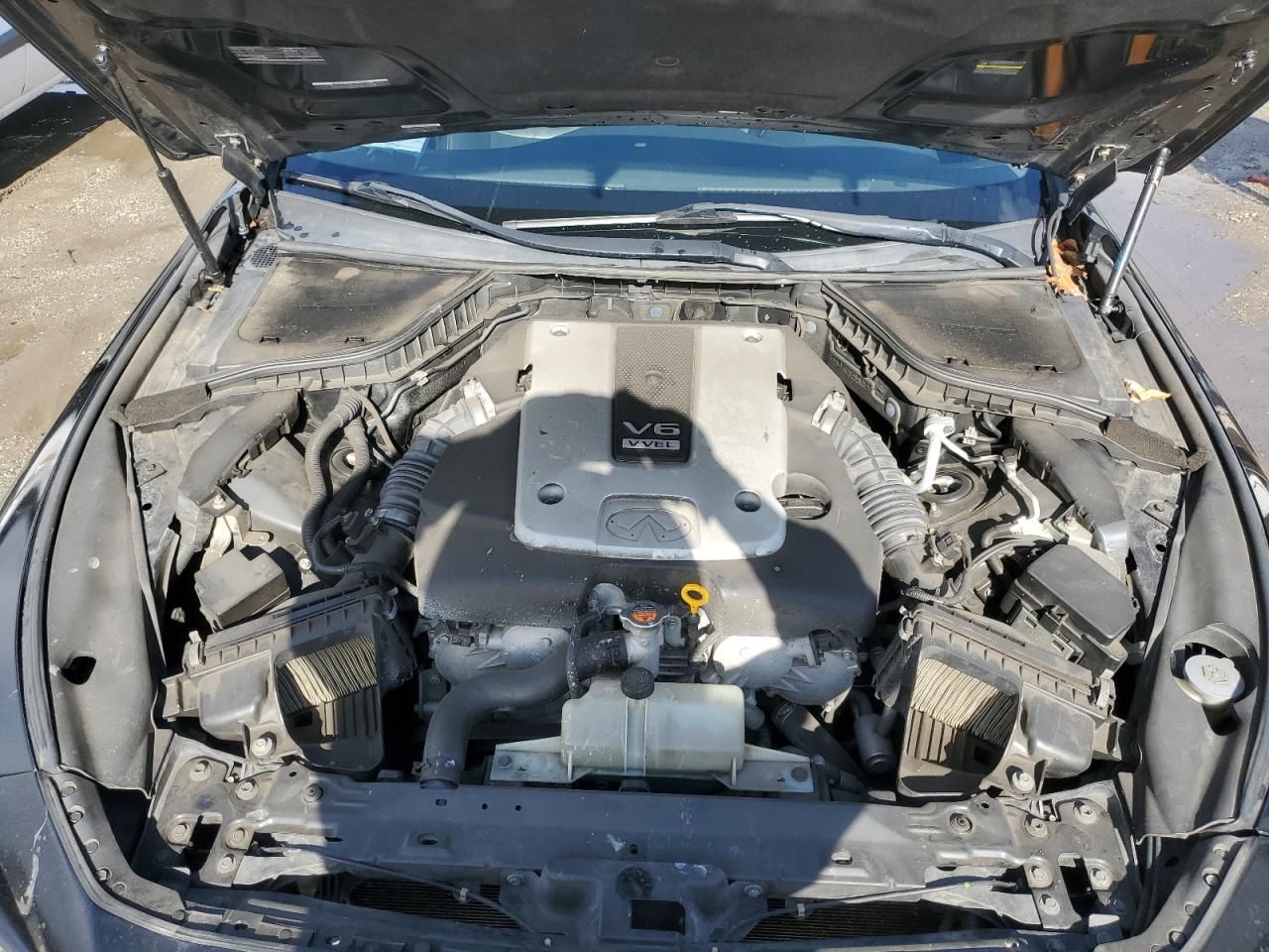 2015 Infiniti Q50 Base