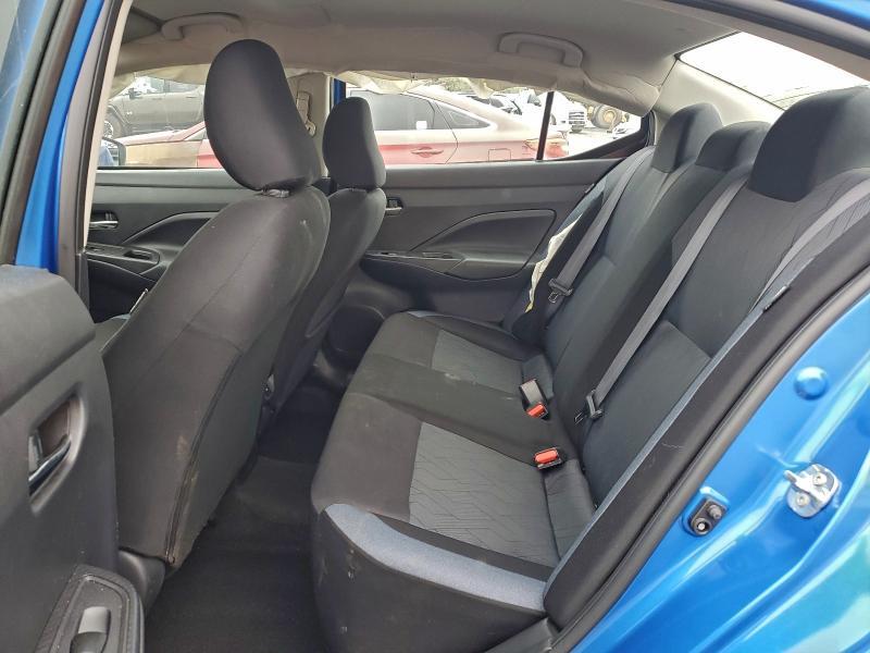 2023 Nissan Versa sv