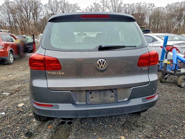 2016 Volkswagen Tiguan s