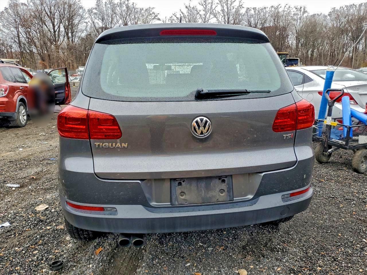 2016 Volkswagen Tiguan s