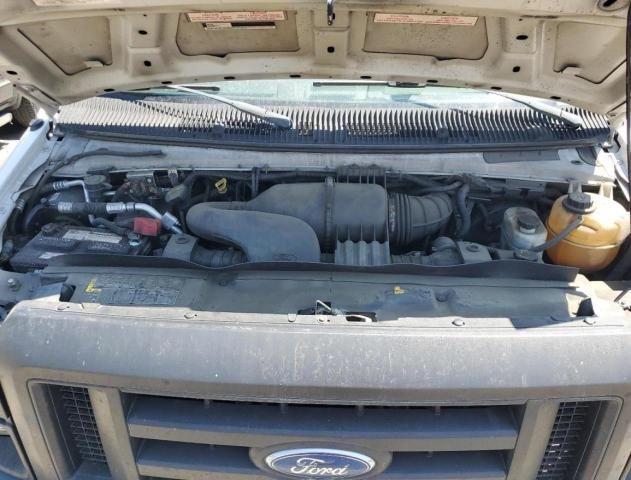 2010 Ford Econoline E250 van