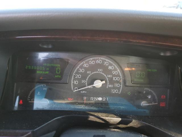 2005 Lincoln Town car Signature Limited