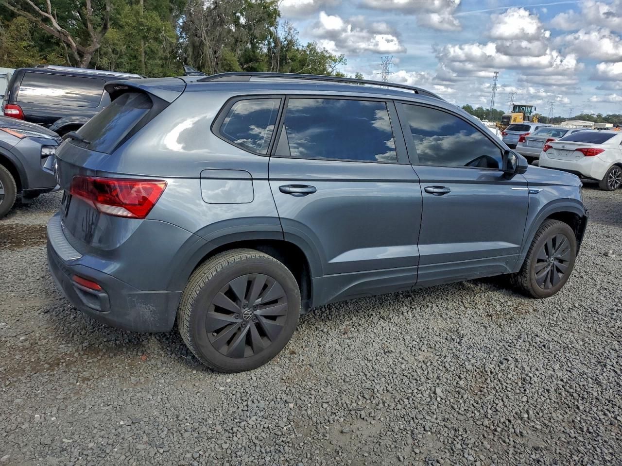 2023 Volkswagen Taos s