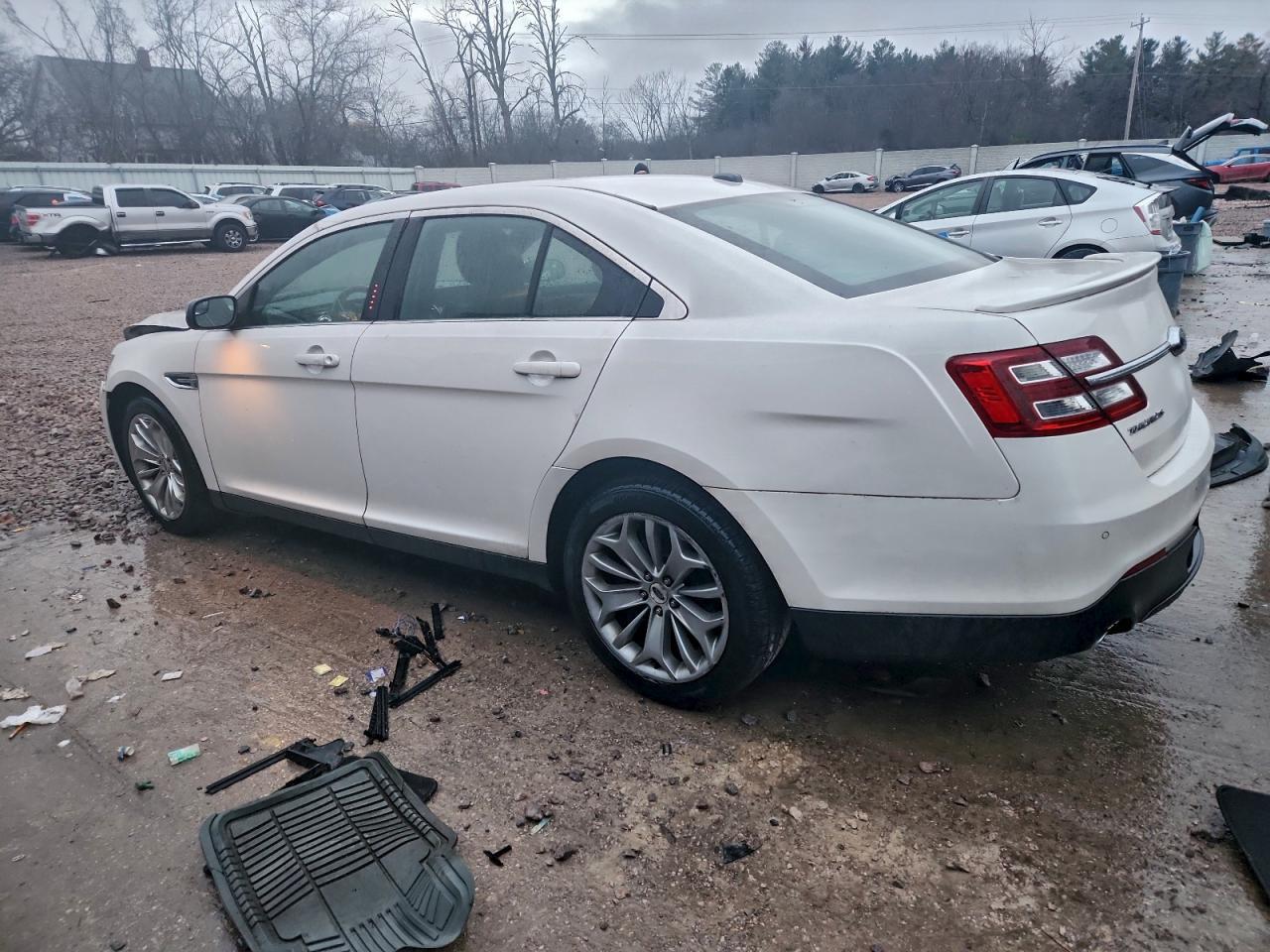 2015 Ford Taurus Limited