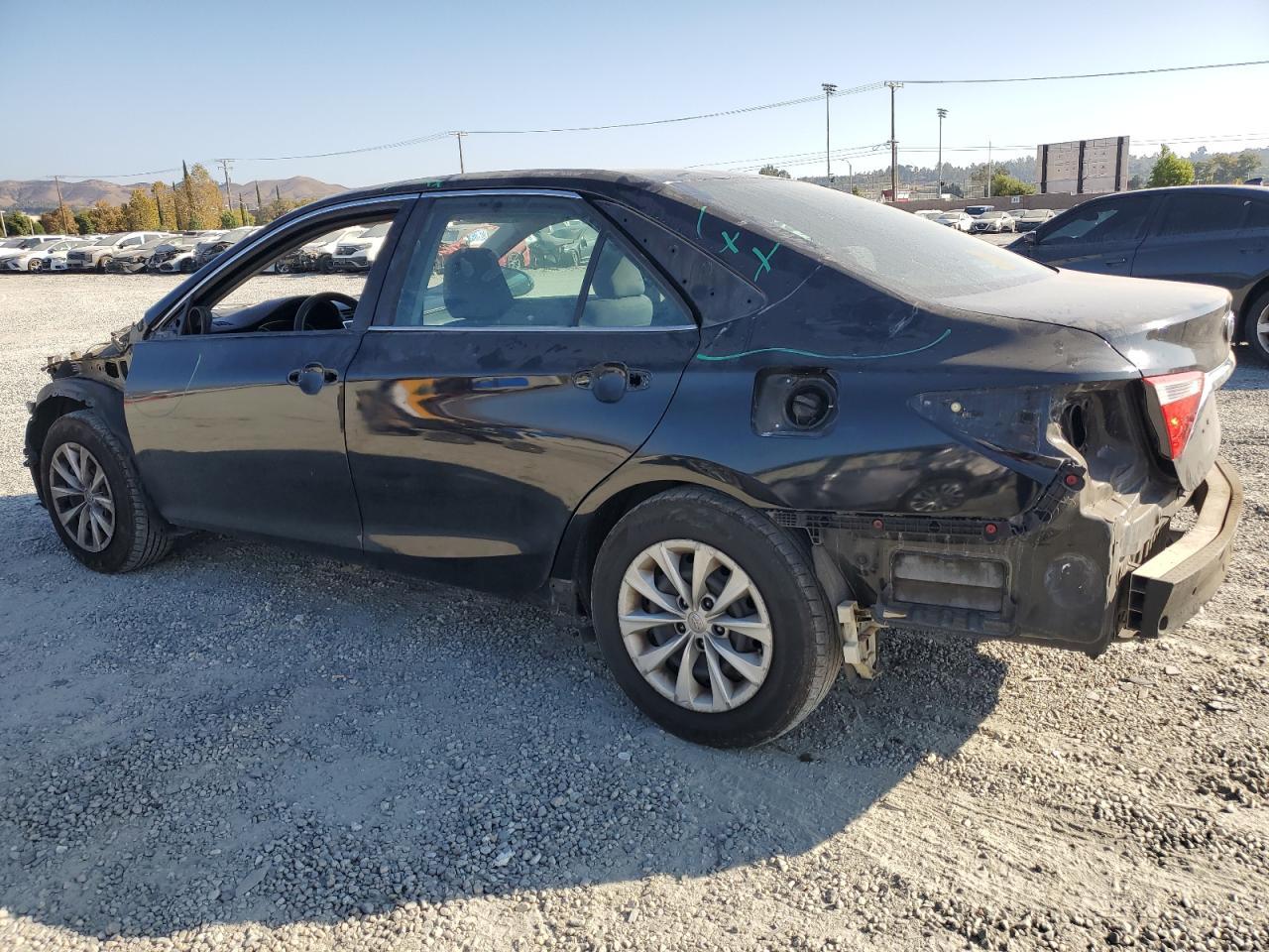 2016 Toyota Camry le